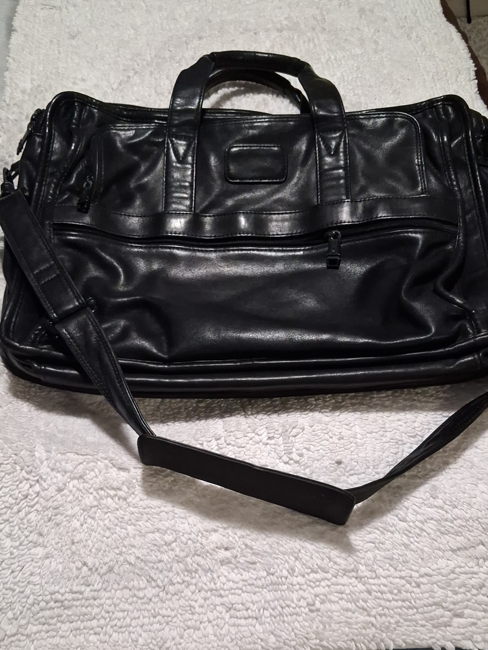Tumi Black Leather Briefcase Messenger Bag for Men